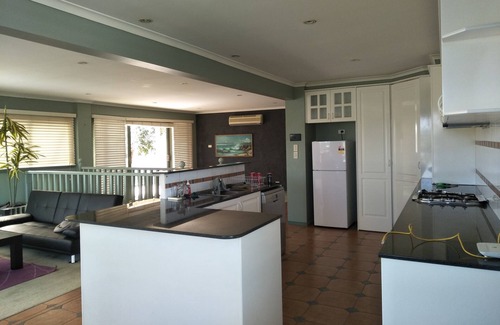 Frankston House | 6 Bedrooms/9 Beds Spacious|City+Park Views|Beach