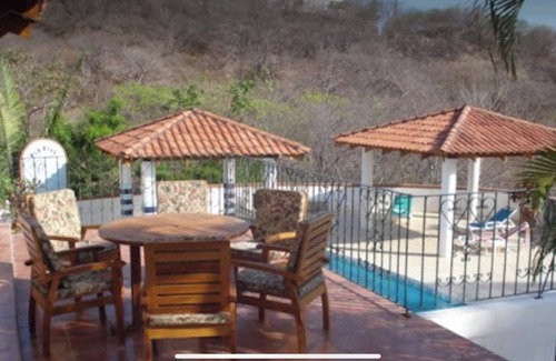 El Ocotal Villa | 6 Bedrooms Ocean Villa Just 400 meters from the Ocotal Beach