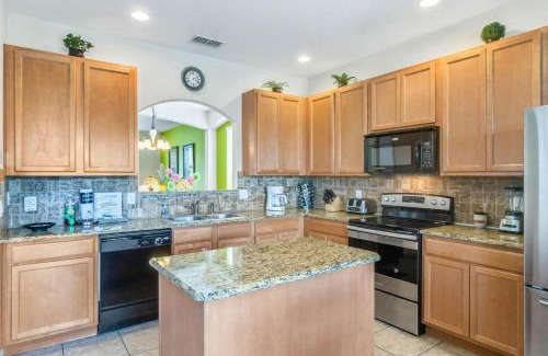 Veranda Palms Villa | 6 bedrooms pool home Gated resort Veranda Palms