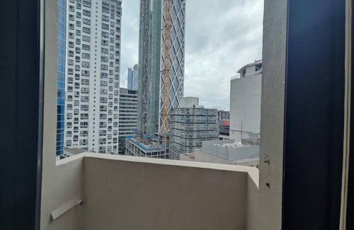 Auckland Central Business District Apartment | 6 Beds in a two bedrooms apartment