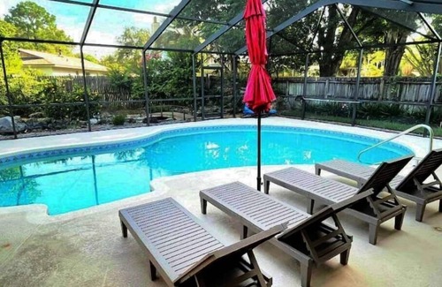 Greater Northdale House | 6 Beds/Pool/Grill/Billiards/Tampa