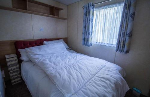 Walton on the Naze Other | 6 Berth Caravan With Decking At Naze Marine Holiday Park Ref 17071P