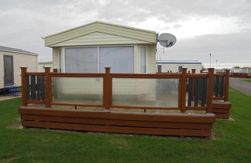 Ingoldmells Apartment | 6 Berth heated on The Chase Brisbane