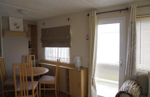 Chapel Saint Leonards Apartment | 6 Berth on Golden Anchor (Cascade)