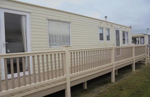 Chapel Saint Leonards Apartment | 6 Berth on Golden Anchor (Cascade)