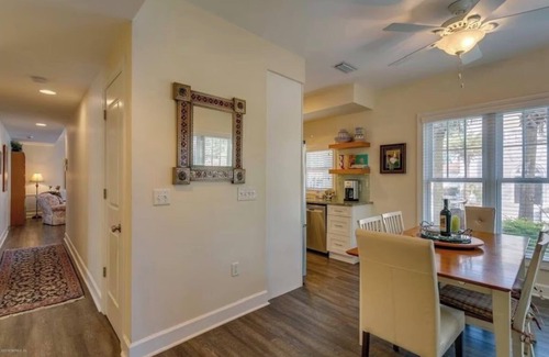 Downtown Historic District House | 6 BR/4BA (2 X 3/2 Apartments) in Historic St. Aug.