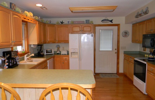 Sea Scape House | 6 BR OCEAN VIEW - PRIVATE POOL & HOT TUB; FREE LINENS; POOL TABLE; SLEEPS 12