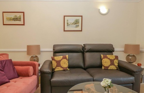 Cark Apartment | 6 CARK HOUSE, family friendly in Cark In Cartmel