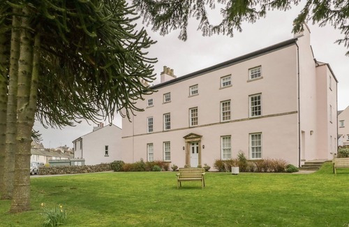 Cark Apartment | 6 CARK HOUSE, family friendly in Cark In Cartmel