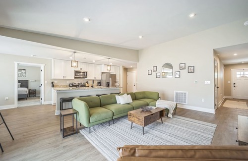Williamsburg Condo | 6 Condos in Traverse City