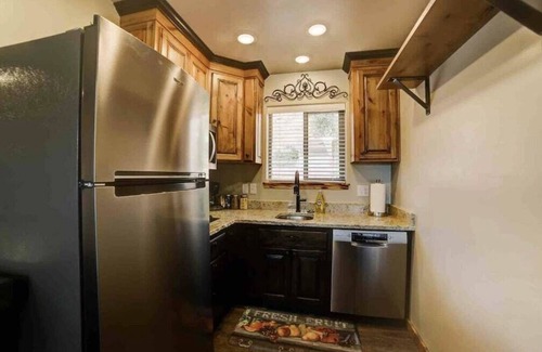 Moab South Valley House | #6 Dog Friendly, Walking distance to Hiking Trails