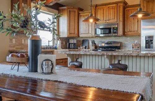 Cedar City Apartment | 6 Guests,2BR/1BA Loft w/Unmatched Panoramic Views.