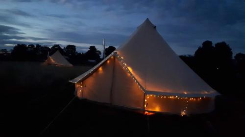 Saltburn-by-the-Sea House | 6 Guests - Bell Tent - Wood Stove - Views