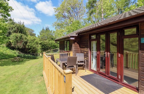 Combe Martin Cottage | 6 MANLEIGH PARK, pet friendly, with a garden in Combe Martin