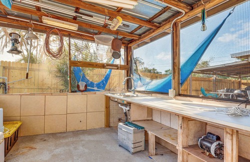 Ruskin House | 6 Mi to Beach: Riverfront Home in Ruskin!