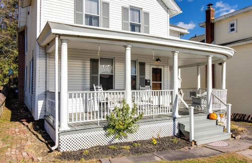 White Haven House | 6 Mi to Hickory Run Park: Victorian Home w/Porch