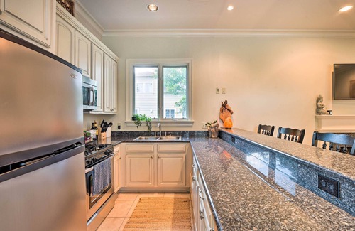 Lakeview House | ~ 6 Mi to Uptown: Adorable New Orleans Home!