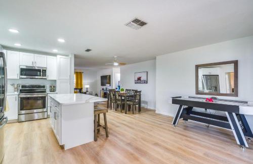 Spring Hill House | 6 Mi to Weeki Wachee Springs Family Getaway