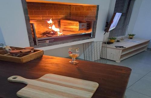 Shelley Point Apartment | 6 on Third