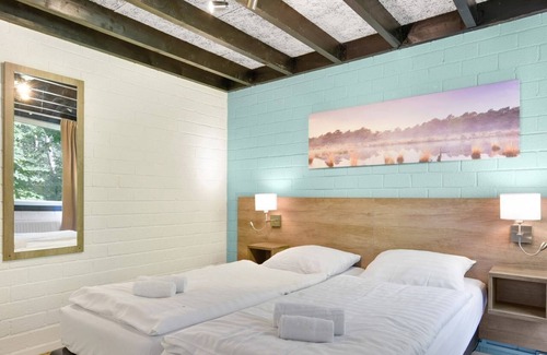Hapert House | 6-person bungalow in the holiday park Landal Het Vennenbos