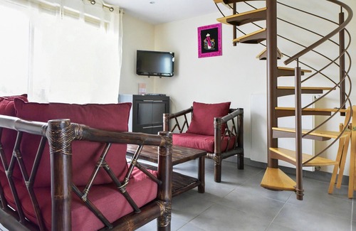 Plouarzel Cottage | 6-person gîte with disabled access and swimming pool.