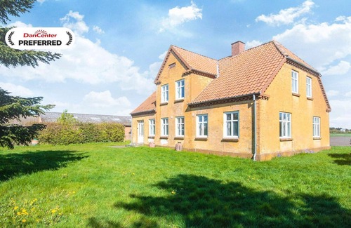 Grena Strand House | 6 person holiday home in Grenaa