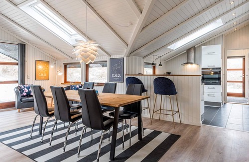 Henne Strand House | 6 person holiday home in Henne