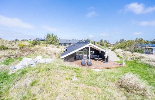 Henne Strand House | 6 person holiday home in Henne