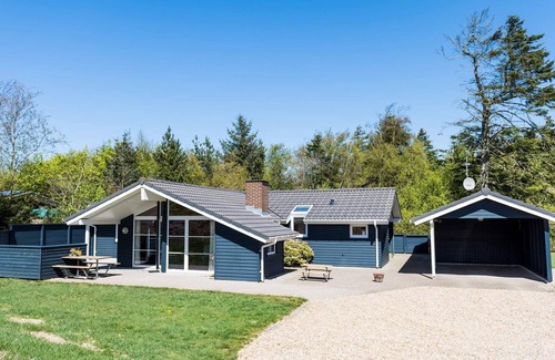 Henne House | 6 person holiday home in Henne