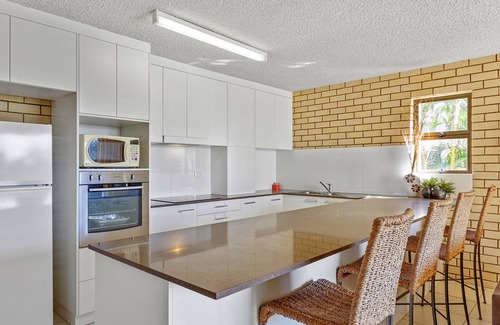 Maroochydore Apartment | 6 Seabelle - Opposite the beach Cotton Tree