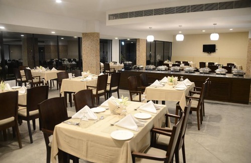 Mahindra World City Resort | 60 m² Resort ∙ 4 guests