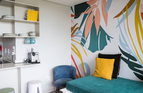 Windermere Apartment | 603 2SIX2 Florida Road