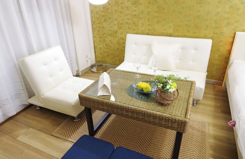 Namba Apartment | 605 6 minutes walk from Nihonbashi station Walk - 605/Osaka Ōsaka