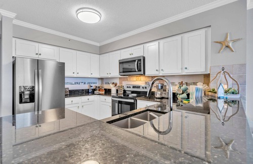 Destin Condo | 606 | Two Kings + Heated Pools + Hot Tubs!