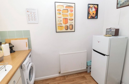 Berwick-upon-Tweed Cottage | 60B CASTLEGATE, pet friendly in Berwick-Upon-Tweed