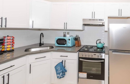 Albany Apartment | 610) Large Studio Downtown with Pool Table