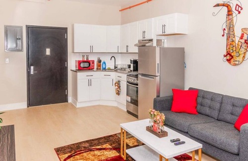 Albany Apartment | 610E) Very Comfortable Studio Downtown