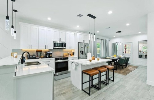 OST - South Union Apartment | 612) New Construction | Fire Pit | Games