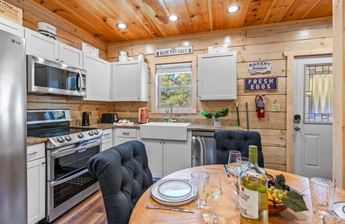 Sevierville Apartment | 615 Rainbow Road #3, Sevierville