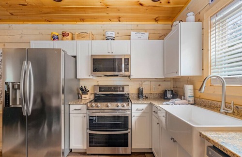 Sevierville Apartment | 615 Rainbow Road #3, Sevierville