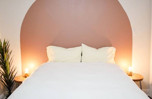 Arabi House | 616 Rowley (2/1) · Private 2 BD Guest House in Quiet Neighborhood