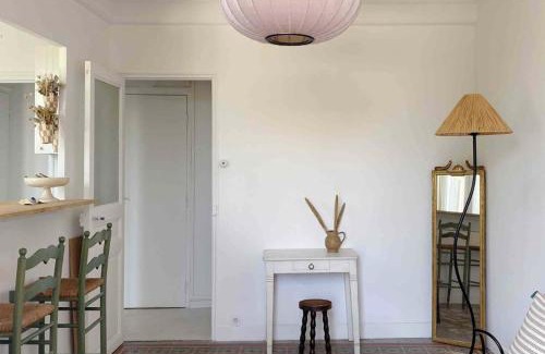 Notre-Dame du Mont Apartment | 61JAU Marseille,pied à terre la Plaine