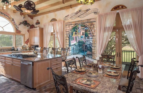 Clermont House | 62 Acre Island - Sleeps 40+!