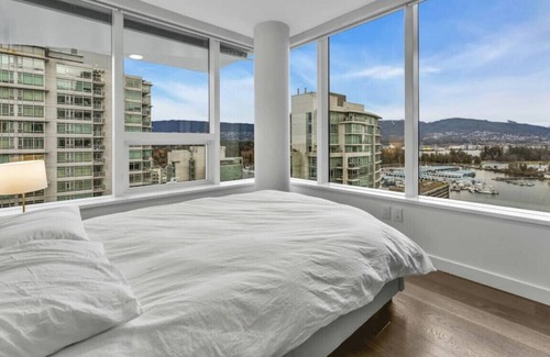 Coal Harbour Apartment | 620 New · Phenomenal Ocean View 3BE+3BA Condo/Gym