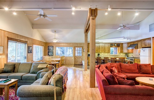 North Wawona Cabin | (64) River Lodge at The Redwoods In Yosemite