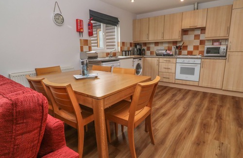 St Wenn Cottage | 64 WATERSIDE, family friendly, country holiday cottage in Lanivet