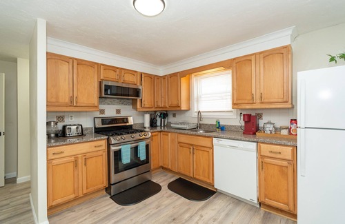 Randolph Apartment | 65 - 5BR - Randolph Elegant Haven near Dog Park