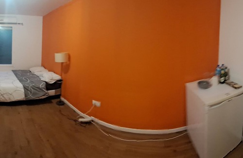 Trappes Apartment | 65 m2 apartment with trapdoor *3 bedrooms fully equipped with tv and fridge
