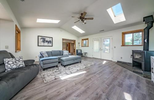 Baderville House | 6555 N Chambers Dr