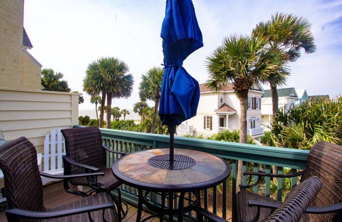 Saint Helena Island Condo | 665 New Haven - New to VRBO! Resort Access Included!